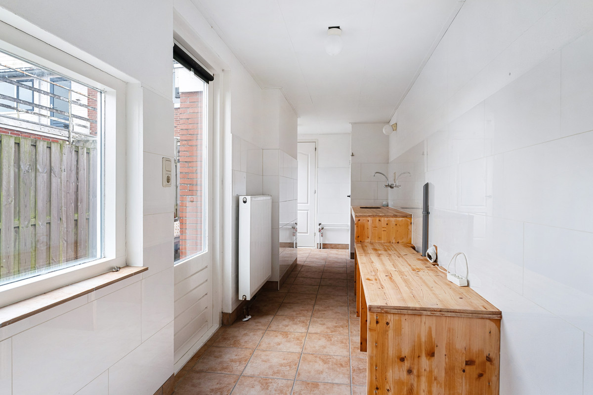 Tussenwoning te koop: D'hondecoeterstraat 24, Leeuwarden