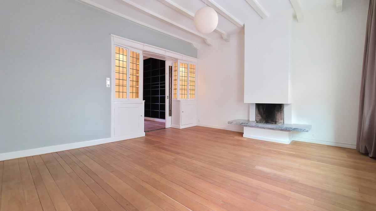Tussenwoning te koop: Bergweg 303B, Rotterdam