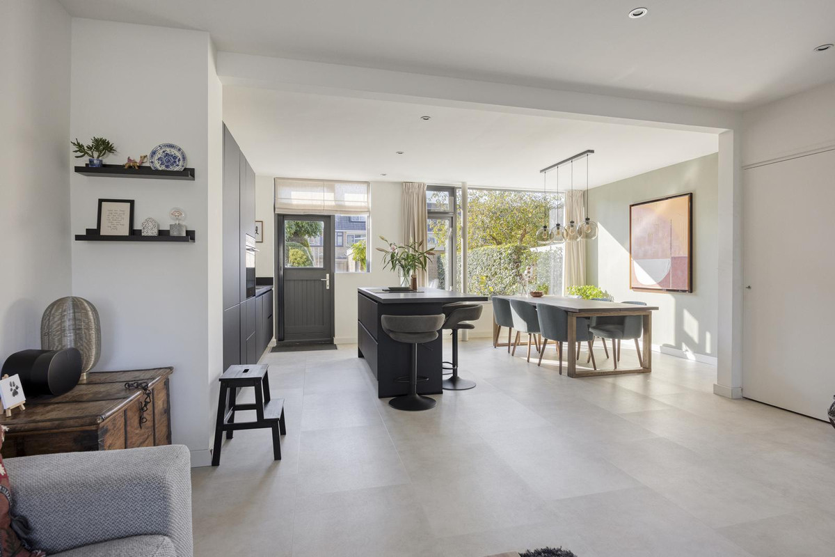 Tussenwoning te koop: Weegbree 20, Krimpen Aan Den Ijssel