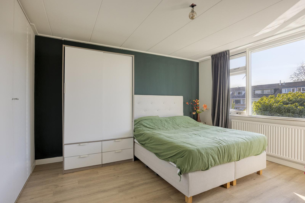 Tussenwoning te koop: Weegbree 20, Krimpen Aan Den Ijssel
