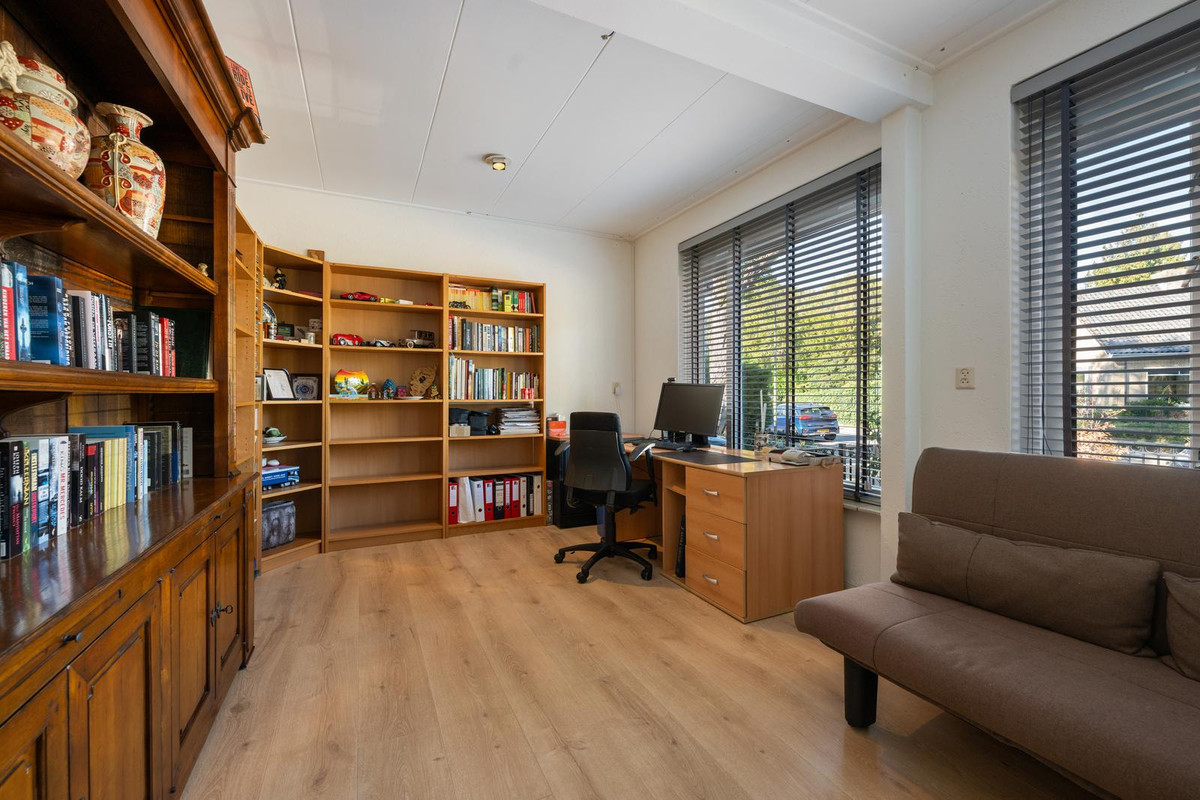Vrijstaande woning te koop: Bloemenstraat 3, Ridderkerk