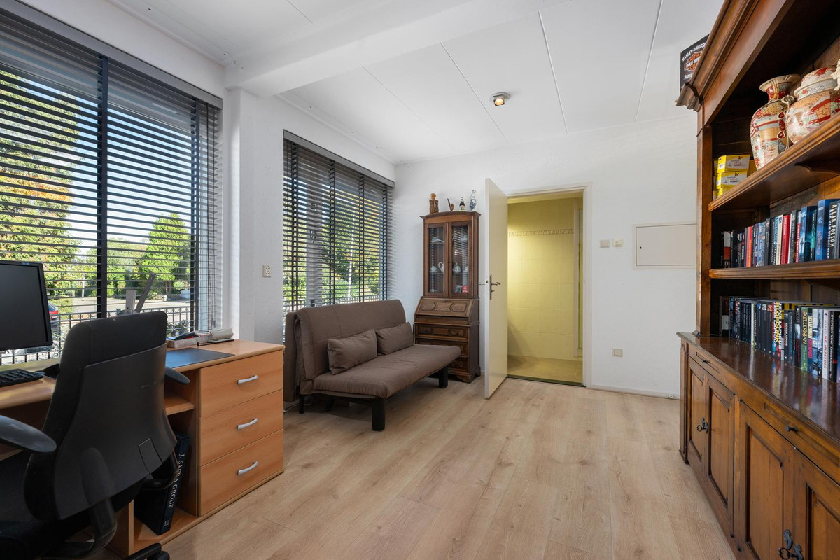Vrijstaande woning te koop: Bloemenstraat 3, Ridderkerk