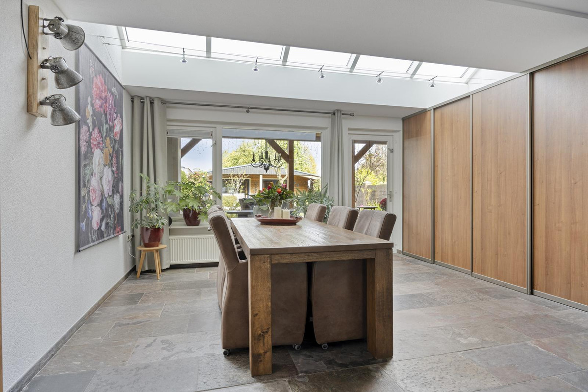 Hoekwoning te koop: Nieuwkuijksestraat 6, Nieuwkuijk