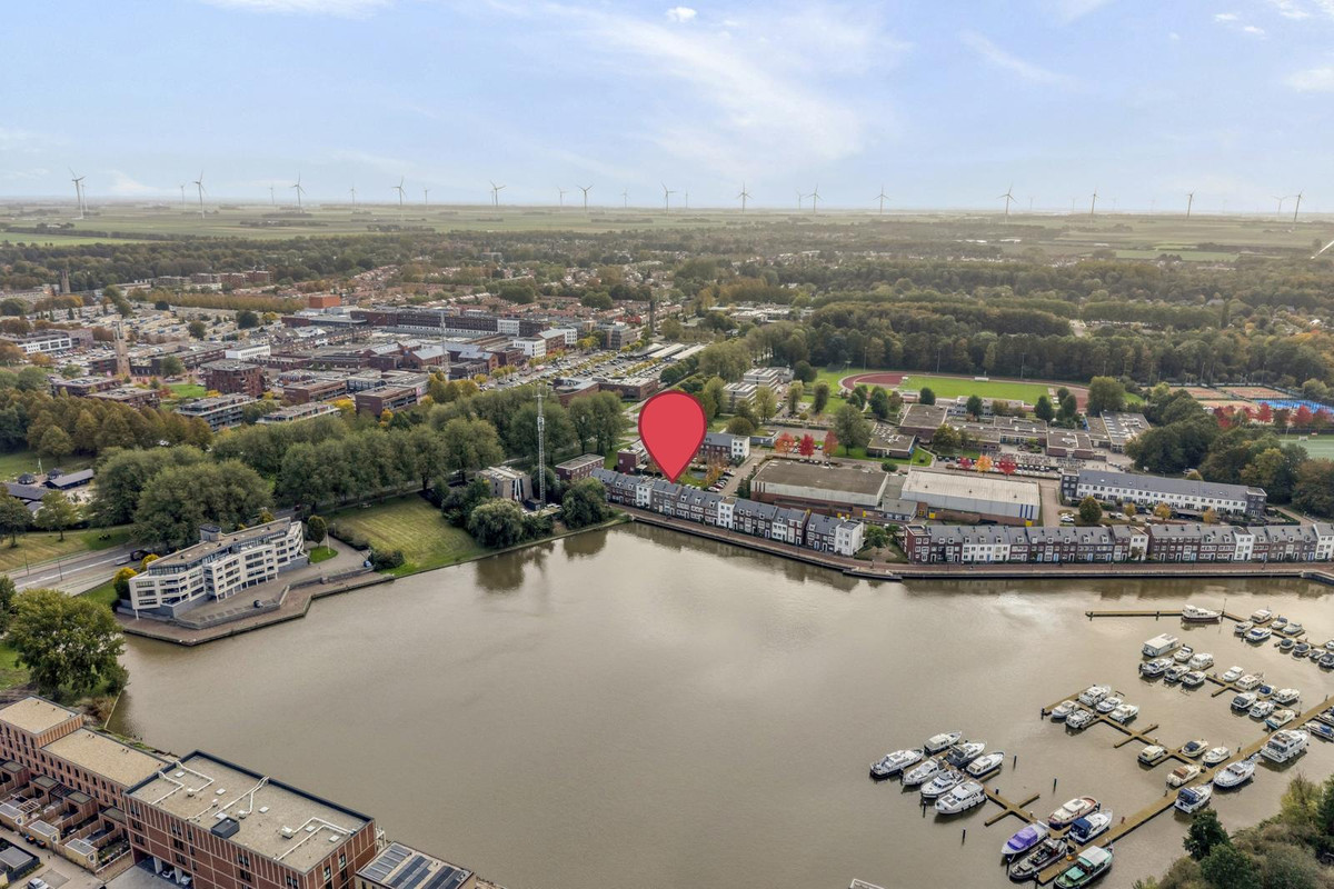 Tussenwoning te koop: Waterfront 37, Dronten
