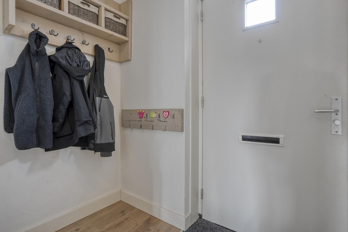 Tussenwoning te koop: Waterfront 37, Dronten