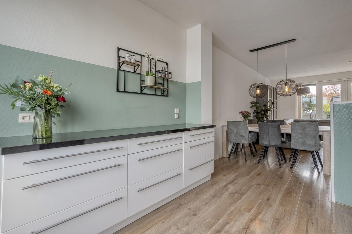 Tussenwoning te koop: Waterfront 37, Dronten