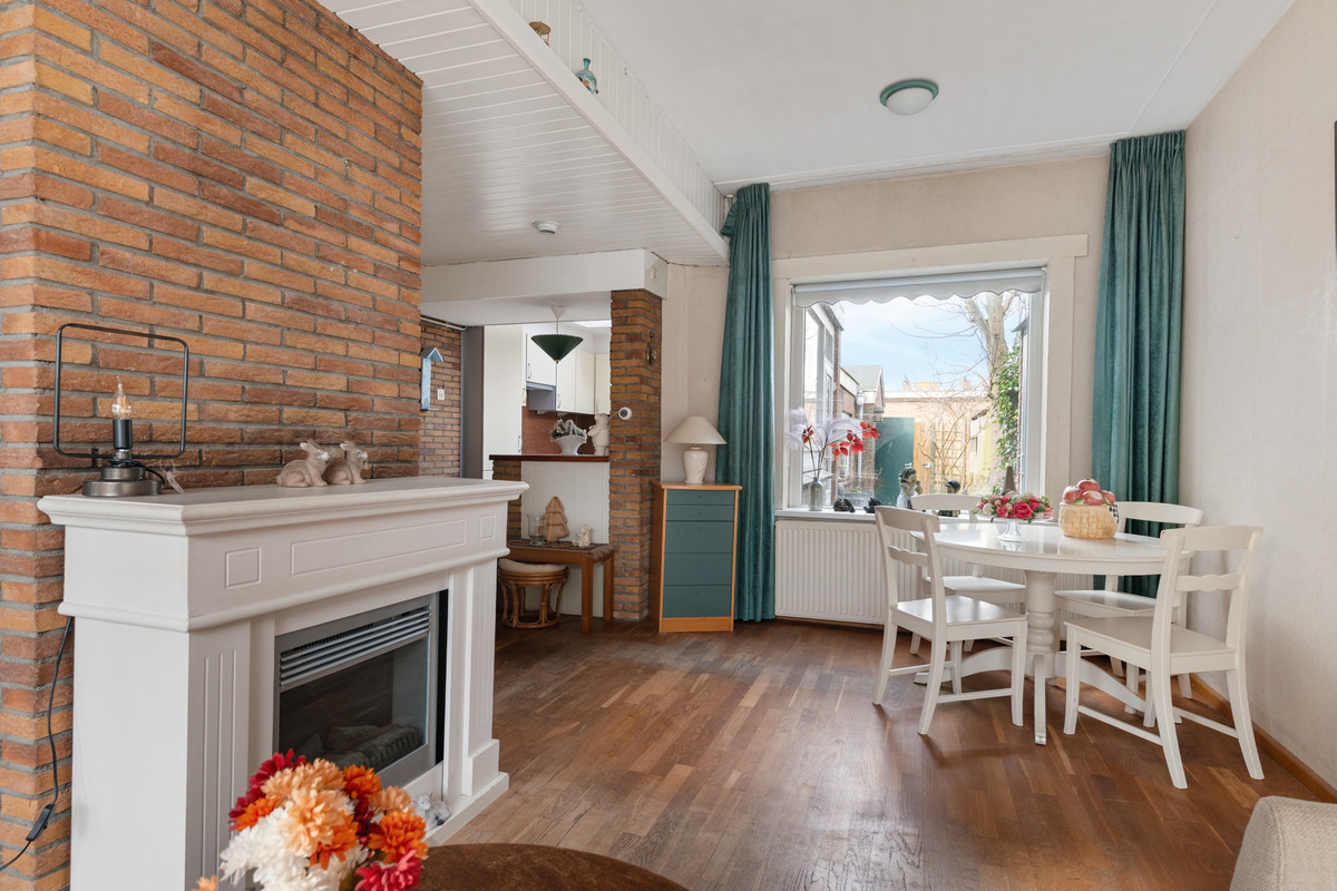 Tussenwoning te koop: De Genestetstraat 7, Zandvoort