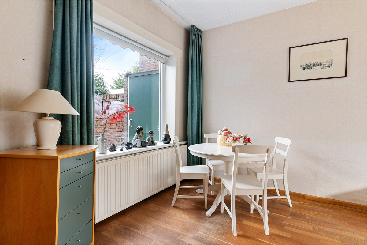 Tussenwoning te koop: De Genestetstraat 7, Zandvoort