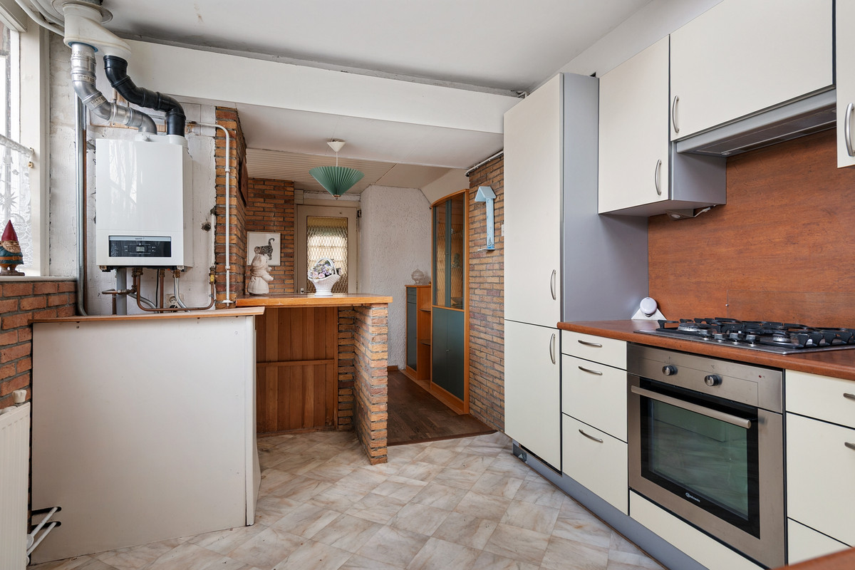 Tussenwoning te koop: De Genestetstraat 7, Zandvoort