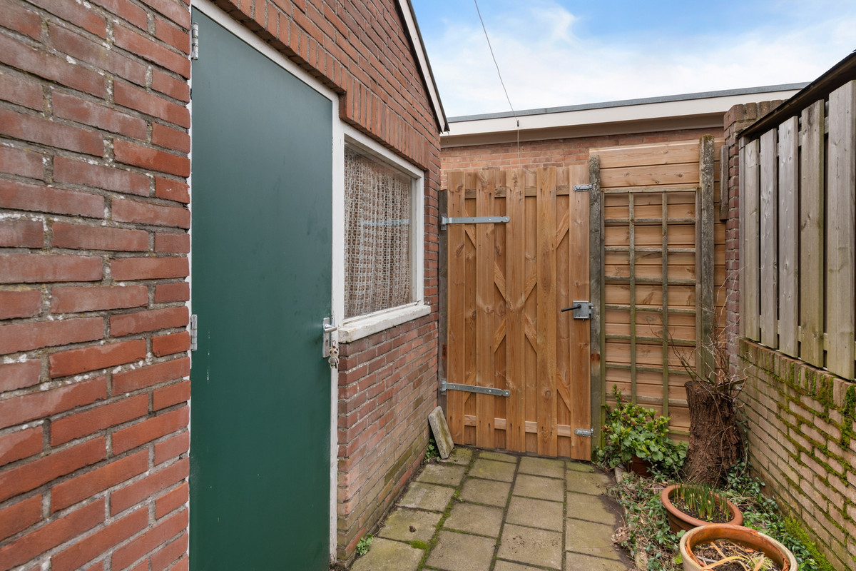 Tussenwoning te koop: De Genestetstraat 7, Zandvoort
