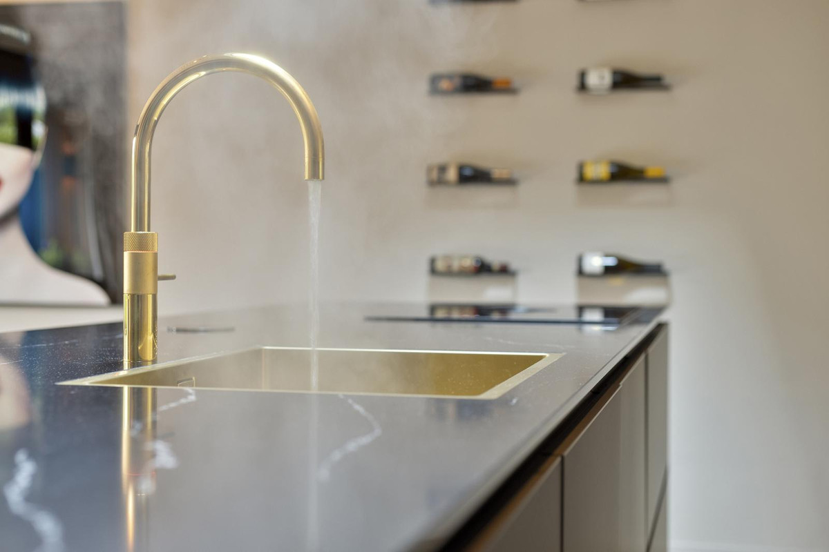 Tussenwoning te koop: Bijsselseweg 11-132, Biddinghuizen