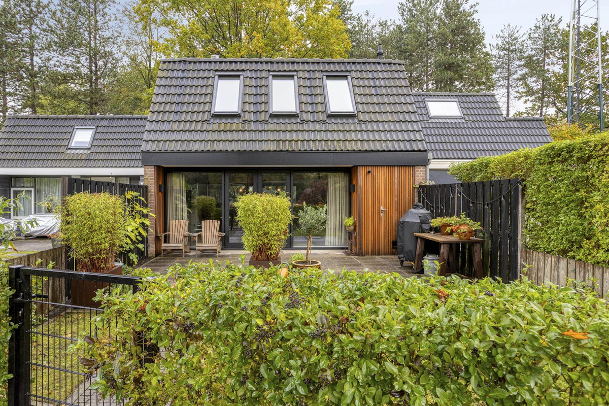 Tussenwoning te koop: Bijsselseweg 11-132, Biddinghuizen
