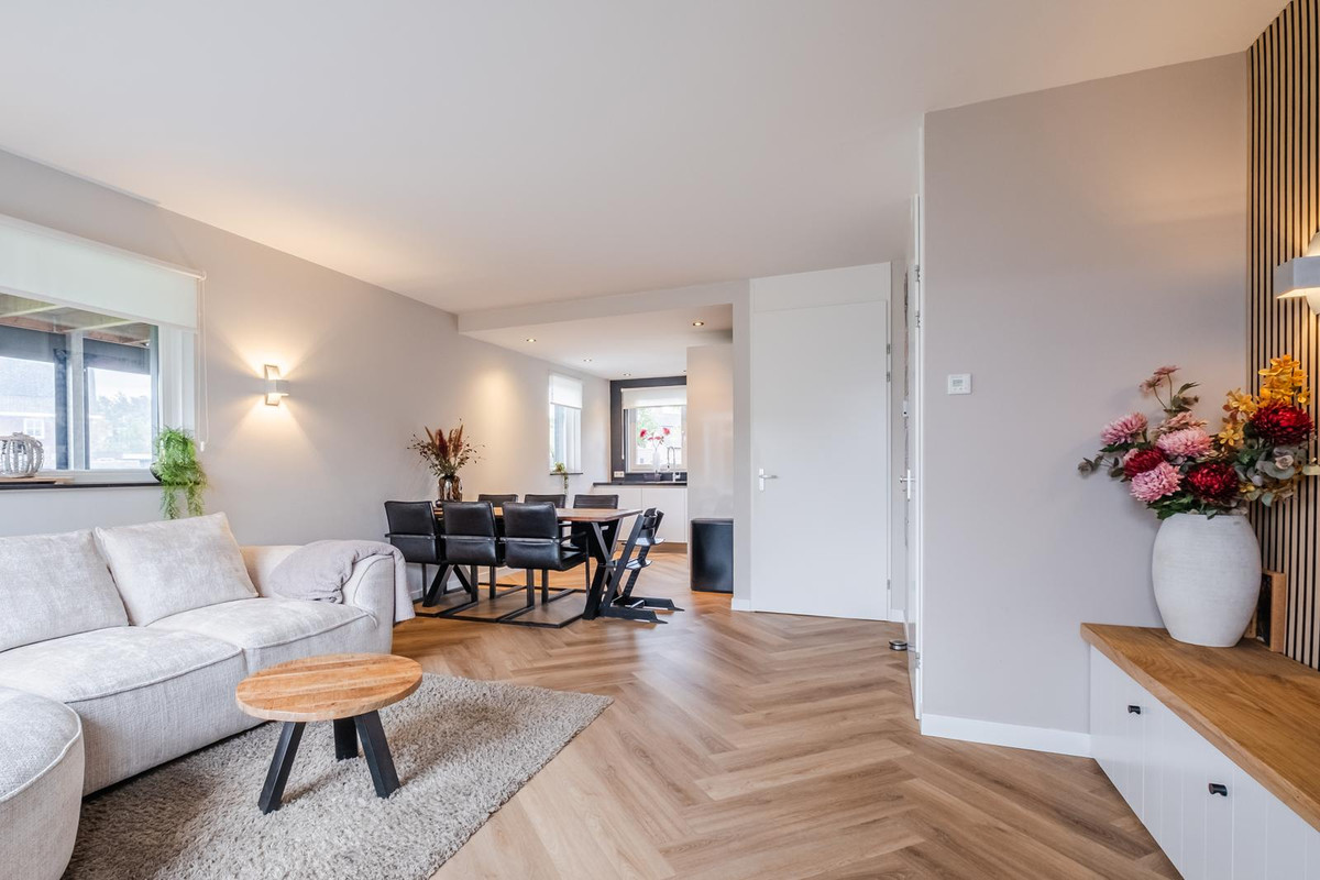 Hoekwoning te koop: Rozemarijn 34, Oost West En Middelbeers