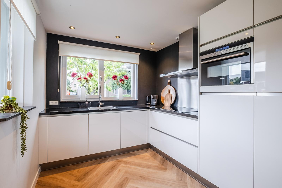 Hoekwoning te koop: Rozemarijn 34, Oost West En Middelbeers