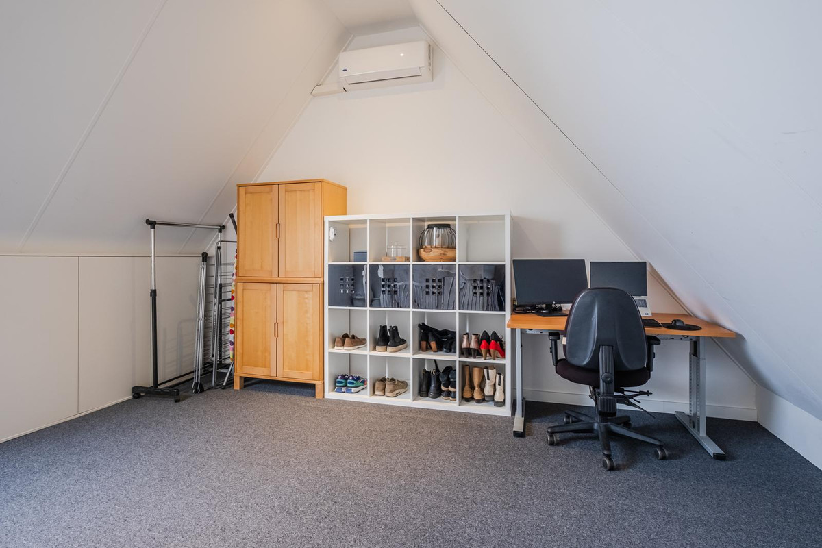 Hoekwoning te koop: Rozemarijn 34, Oost West En Middelbeers