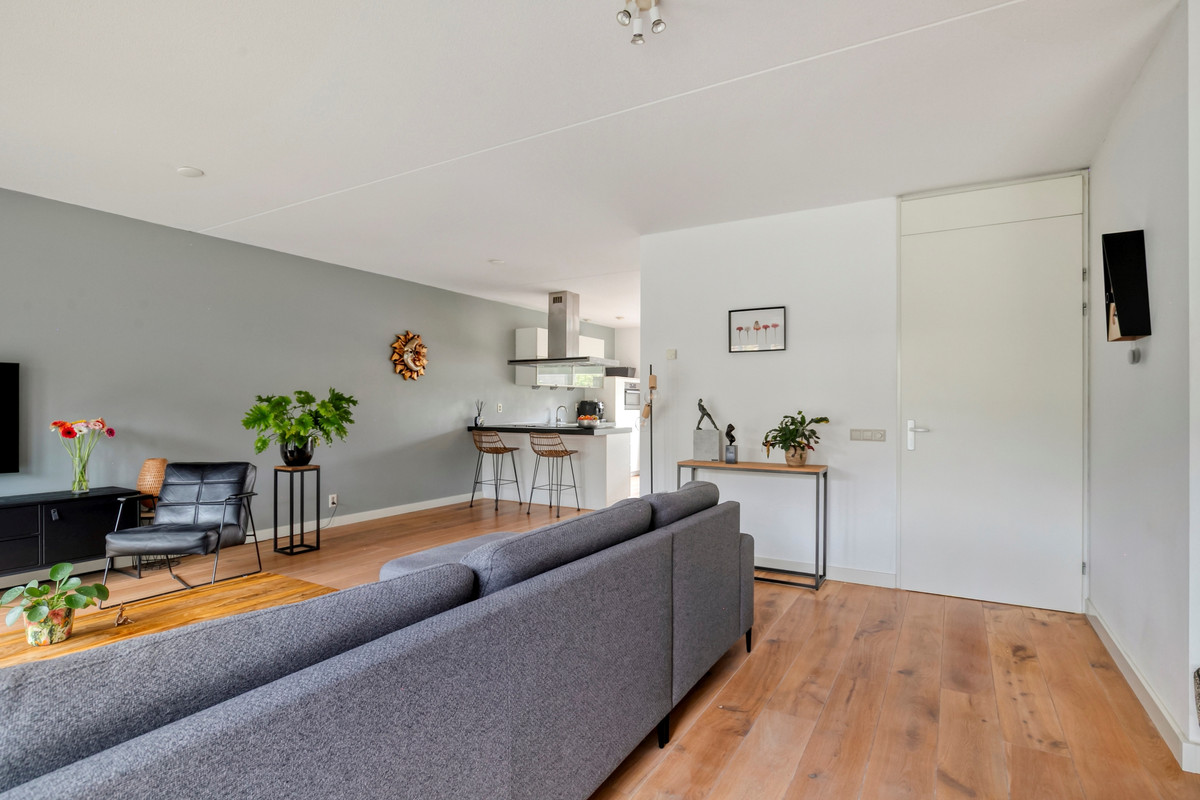 Twee-onder-één-kap te koop: Trompenburg 7, Zeewolde