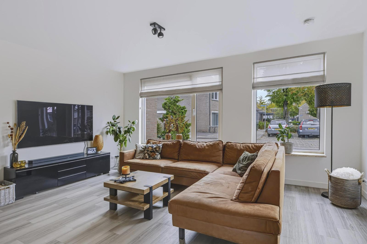 Hoekwoning te koop: Sparrebeek 18, Veldhoven