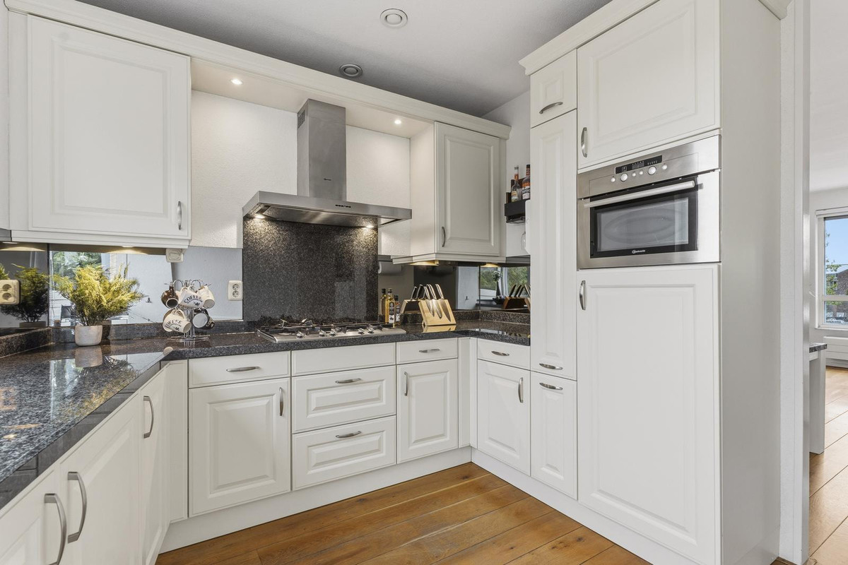Tussenwoning te koop: Henk Sprengerweg 4, Almere
