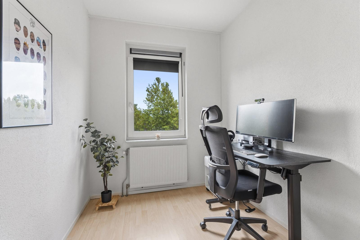 Tussenwoning te koop: Henk Sprengerweg 4, Almere