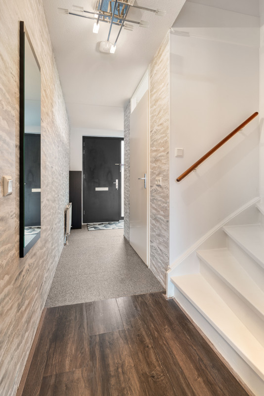 Tussenwoning te koop: Azorenweg 87, Almere